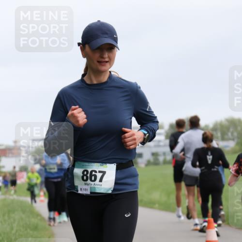 04.05.2025 - 8. Wedeler Halbmarathon Yannick Fuchs http://msf.ph/oto/7826936 04.05.2025 11:14:29 Laufen 867, 151 meine-sportfotos.de