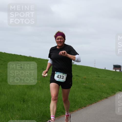 04.05.2025 - 8. Wedeler Halbmarathon Yannick Fuchs http://msf.ph/oto/7826940 04.05.2025 11:56:09 Laufen 433, 78 meine-sportfotos.de