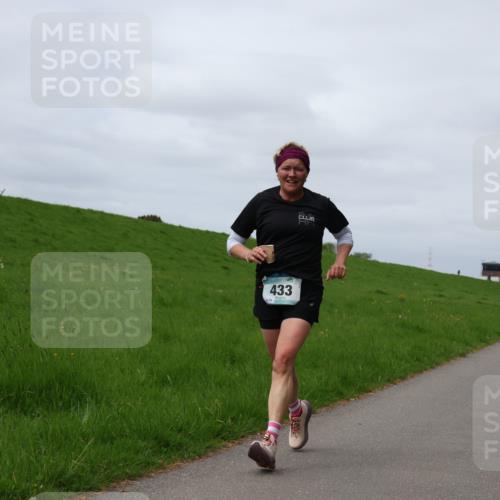 04.05.2025 - 8. Wedeler Halbmarathon Yannick Fuchs http://msf.ph/oto/7826955 04.05.2025 11:56:09 Laufen 433 meine-sportfotos.de