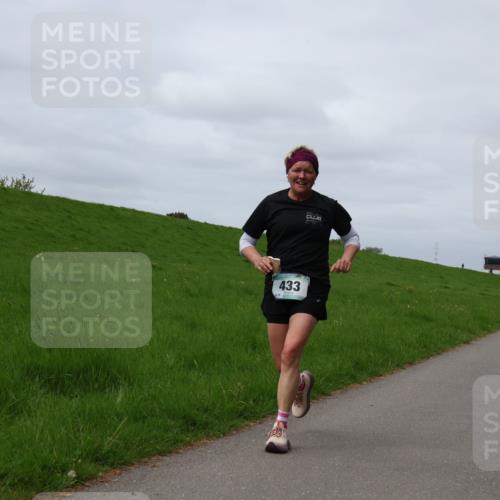 04.05.2025 - 8. Wedeler Halbmarathon Yannick Fuchs http://msf.ph/oto/7826958 04.05.2025 11:56:09 Laufen 433 meine-sportfotos.de