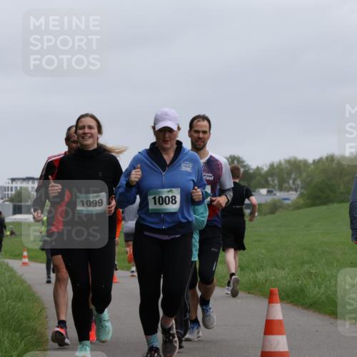 04.05.2025 - 8. Wedeler Halbmarathon Yannick Fuchs http://msf.ph/oto/7827041 04.05.2025 11:14:35 Laufen 10000, 1099, 1008 meine-sportfotos.de