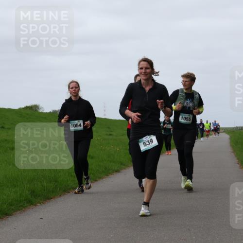 04.05.2025 - 8. Wedeler Halbmarathon Yannick Fuchs http://msf.ph/oto/7827090 04.05.2025 11:33:56 Laufen 1054, 539, 1055 meine-sportfotos.de