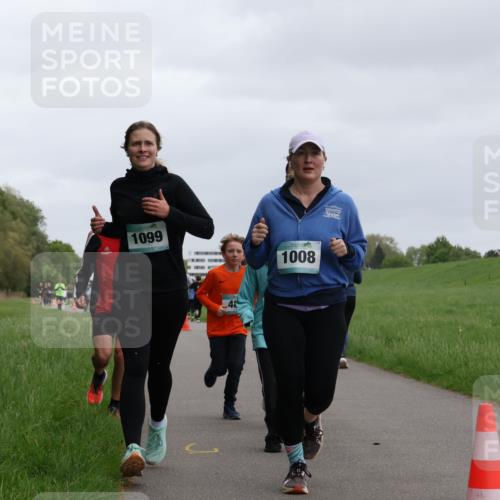 04.05.2025 - 8. Wedeler Halbmarathon Yannick Fuchs http://msf.ph/oto/7827103 04.05.2025 11:14:38 Laufen 1099, 1008 meine-sportfotos.de