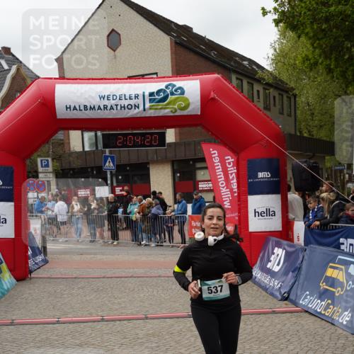 04.05.2025 - 8. Wedeler Halbmarathon Felixshl http://msf.ph/oto/7827107 04.05.2025 12:04:18 Ziel 537 meine-sportfotos.de