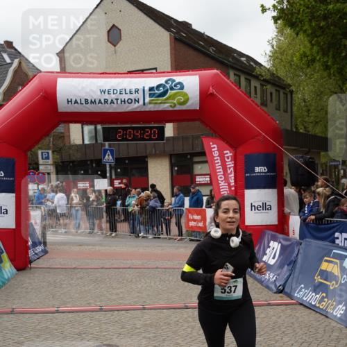 04.05.2025 - 8. Wedeler Halbmarathon Felixshl http://msf.ph/oto/7827116 04.05.2025 12:04:18 Ziel 537 meine-sportfotos.de
