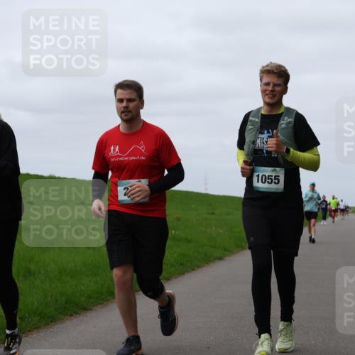 04.05.2025 - 8. Wedeler Halbmarathon Yannick Fuchs http://msf.ph/oto/7827126 04.05.2025 11:33:59 Laufen 1054, 20, 1055 meine-sportfotos.de