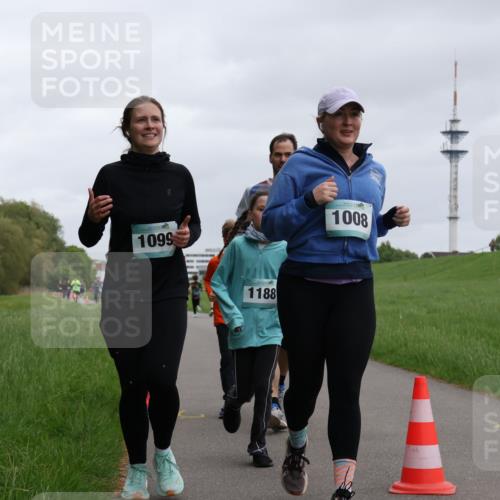 04.05.2025 - 8. Wedeler Halbmarathon Yannick Fuchs http://msf.ph/oto/7827134 04.05.2025 11:14:39 Laufen 1099, 1188, 1008 meine-sportfotos.de