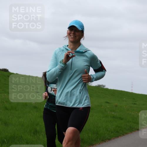04.05.2025 - 8. Wedeler Halbmarathon Yannick Fuchs http://msf.ph/oto/7827242 04.05.2025 11:34:09 Laufen 77, 9 meine-sportfotos.de