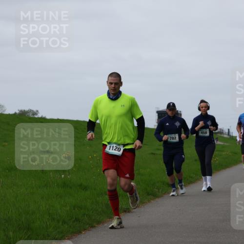 04.05.2025 - 8. Wedeler Halbmarathon Yannick Fuchs http://msf.ph/oto/7827303 04.05.2025 11:34:15 Laufen 782, 1120, 458, 21 meine-sportfotos.de