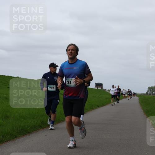 04.05.2025 - 8. Wedeler Halbmarathon Yannick Fuchs http://msf.ph/oto/7827390 04.05.2025 11:34:21 Laufen 2024, 024, 782, 21 meine-sportfotos.de