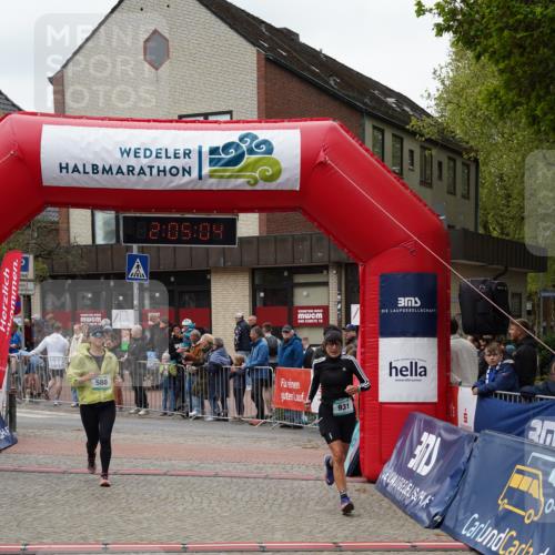 04.05.2025 - 8. Wedeler Halbmarathon Felixshl http://msf.ph/oto/7827419 04.05.2025 12:05:02 Ziel 580, 931 meine-sportfotos.de