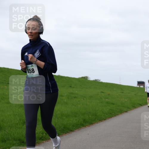 04.05.2025 - 8. Wedeler Halbmarathon Yannick Fuchs http://msf.ph/oto/7827433 04.05.2025 11:34:24 Laufen 458, 2 meine-sportfotos.de