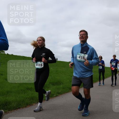 04.05.2025 - 8. Wedeler Halbmarathon Yannick Fuchs http://msf.ph/oto/7827483 04.05.2025 11:57:13 Laufen 415, 183, 1115, 223, 261 meine-sportfotos.de