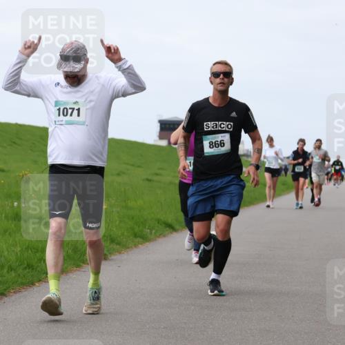 04.05.2025 - 8. Wedeler Halbmarathon Yannick Fuchs http://msf.ph/oto/7827506 04.05.2025 11:34:29 Laufen 1071, 117, 67, 866 meine-sportfotos.de