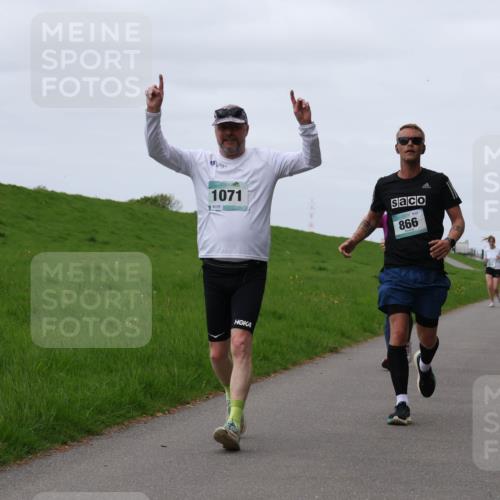 04.05.2025 - 8. Wedeler Halbmarathon Yannick Fuchs http://msf.ph/oto/7827540 04.05.2025 11:34:30 Laufen 1071, 117, 847, 866 meine-sportfotos.de