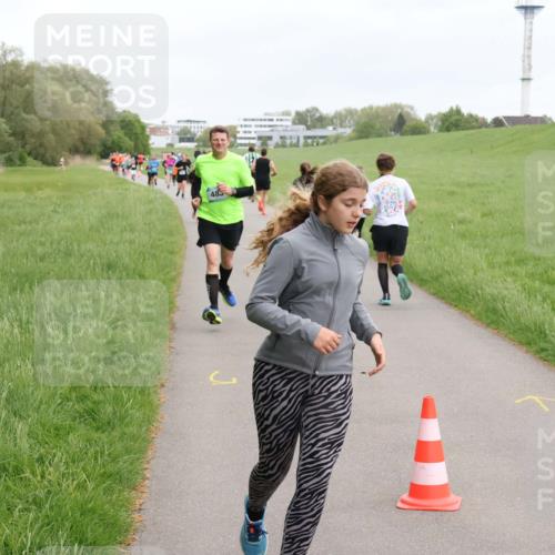 04.05.2025 - 8. Wedeler Halbmarathon Yannick Fuchs http://msf.ph/oto/7827565 04.05.2025 11:15:09 Laufen 485 meine-sportfotos.de