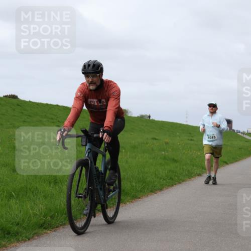 04.05.2025 - 8. Wedeler Halbmarathon Yannick Fuchs http://msf.ph/oto/7827575 04.05.2025 11:57:17 Laufen 27, 1018 meine-sportfotos.de