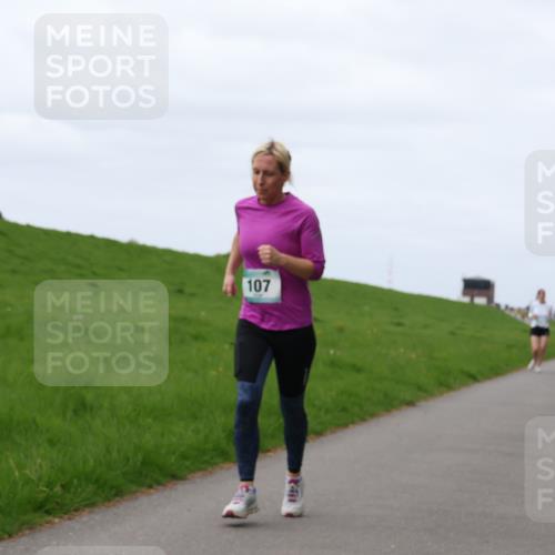 04.05.2025 - 8. Wedeler Halbmarathon Yannick Fuchs http://msf.ph/oto/7827632 04.05.2025 11:34:34 Laufen 107 meine-sportfotos.de