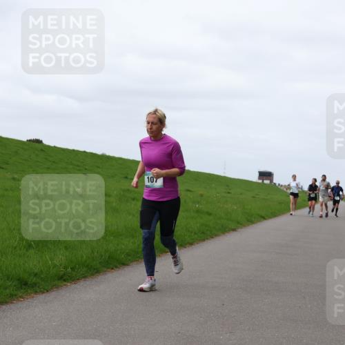04.05.2025 - 8. Wedeler Halbmarathon Yannick Fuchs http://msf.ph/oto/7827638 04.05.2025 11:34:34 Laufen 107 meine-sportfotos.de