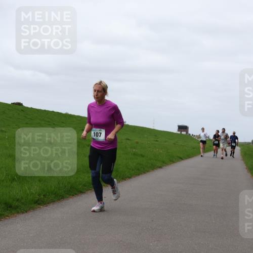 04.05.2025 - 8. Wedeler Halbmarathon Yannick Fuchs http://msf.ph/oto/7827640 04.05.2025 11:34:34 Laufen 107 meine-sportfotos.de