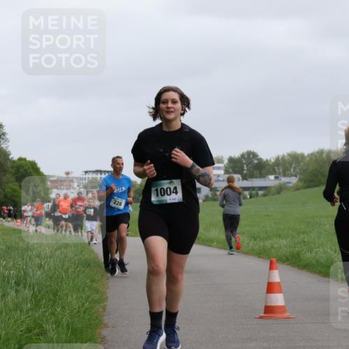 04.05.2025 - 8. Wedeler Halbmarathon Yannick Fuchs http://msf.ph/oto/7827664 04.05.2025 11:15:25 Laufen 1004, 147, 228 meine-sportfotos.de