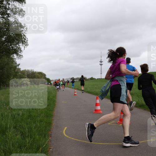 04.05.2025 - 8. Wedeler Halbmarathon Yannick Fuchs http://msf.ph/oto/7827982 04.05.2025 11:15:35 Laufen  meine-sportfotos.de