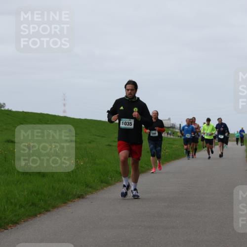 04.05.2025 - 8. Wedeler Halbmarathon Yannick Fuchs http://msf.ph/oto/7828068 04.05.2025 11:34:56 Laufen 1035, 586 meine-sportfotos.de