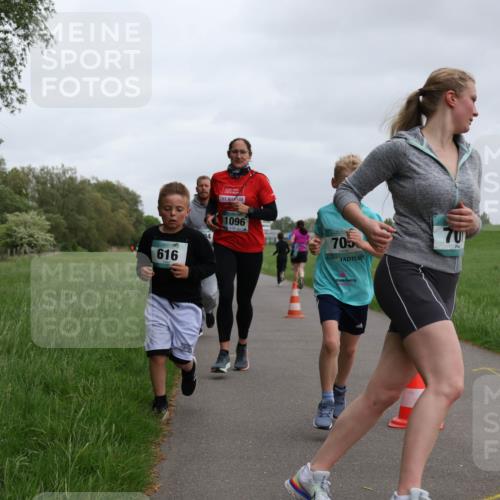 04.05.2025 - 8. Wedeler Halbmarathon Yannick Fuchs http://msf.ph/oto/7828090 04.05.2025 11:15:43 Laufen 616, 1096, 705, 70 meine-sportfotos.de