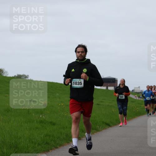 04.05.2025 - 8. Wedeler Halbmarathon Yannick Fuchs http://msf.ph/oto/7828104 04.05.2025 11:34:58 Laufen 1035, 586 meine-sportfotos.de