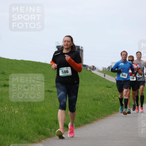 04.05.2025 - 8. Wedeler Halbmarathon Yannick Fuchs http://msf.ph/oto/7828156 04.05.2025 11:35:00 Laufen 586, 982, 945, 85, 186, 51 meine-sportfotos.de