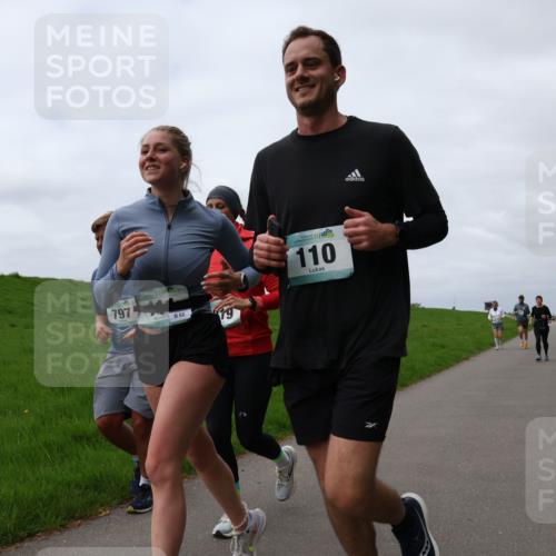 04.05.2025 - 8. Wedeler Halbmarathon Yannick Fuchs http://msf.ph/oto/7828198 04.05.2025 11:58:46 Laufen 797, 62, 110 meine-sportfotos.de
