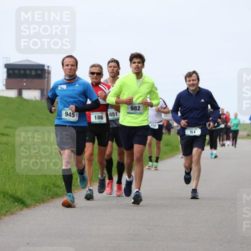 04.05.2025 - 8. Wedeler Halbmarathon Yannick Fuchs http://msf.ph/oto/7828211 04.05.2025 11:35:03 Laufen 982, 945, 851, 186, 855, 51 meine-sportfotos.de