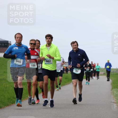 04.05.2025 - 8. Wedeler Halbmarathon Yannick Fuchs http://msf.ph/oto/7828213 04.05.2025 11:35:04 Laufen 945, 186, 11, 982, 855, 51 meine-sportfotos.de