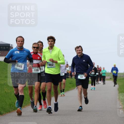04.05.2025 - 8. Wedeler Halbmarathon Yannick Fuchs http://msf.ph/oto/7828218 04.05.2025 11:35:04 Laufen 945, 982, 186, 61, 855, 51 meine-sportfotos.de