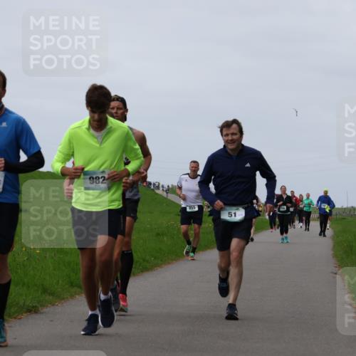 04.05.2025 - 8. Wedeler Halbmarathon Yannick Fuchs http://msf.ph/oto/7828280 04.05.2025 11:35:08 Laufen 945, 982, 855, 51 meine-sportfotos.de
