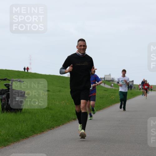 04.05.2025 - 8. Wedeler Halbmarathon Yannick Fuchs http://msf.ph/oto/7828358 04.05.2025 11:16:00 Laufen 352 meine-sportfotos.de