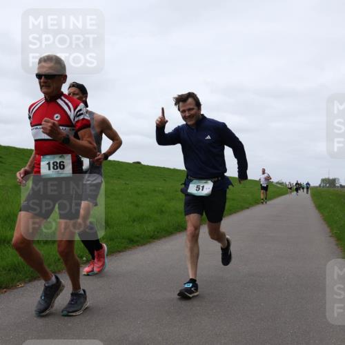 04.05.2025 - 8. Wedeler Halbmarathon Yannick Fuchs http://msf.ph/oto/7828405 04.05.2025 11:35:12 Laufen 186, 51, 79 meine-sportfotos.de