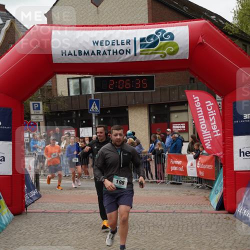 04.05.2025 - 8. Wedeler Halbmarathon Felixshl http://msf.ph/oto/7828430 04.05.2025 12:06:32 Ziel 192, 195, 198, 200, 431, 548 meine-sportfotos.de