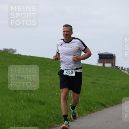 04.05.2025 - 8. Wedeler Halbmarathon Yannick Fuchs http://msf.ph/oto/7828435 04.05.2025 11:35:15 Laufen 855, 123 meine-sportfotos.de