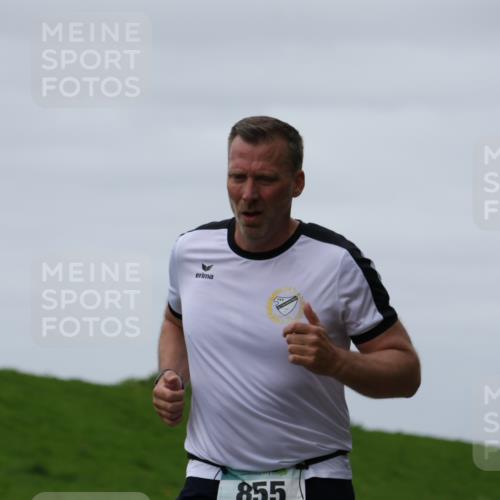 04.05.2025 - 8. Wedeler Halbmarathon Yannick Fuchs http://msf.ph/oto/7828446 04.05.2025 11:35:17 Laufen 855 meine-sportfotos.de