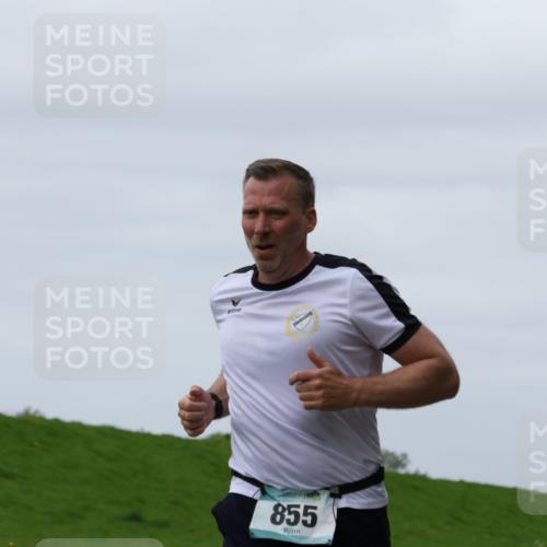 04.05.2025 - 8. Wedeler Halbmarathon Yannick Fuchs http://msf.ph/oto/7828451 04.05.2025 11:35:17 Laufen 855 meine-sportfotos.de