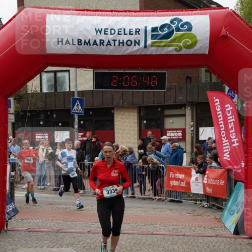 04.05.2025 - 8. Wedeler Halbmarathon Felixshl http://msf.ph/oto/7828668 04.05.2025 12:06:46 Ziel 304, 329, 333 meine-sportfotos.de