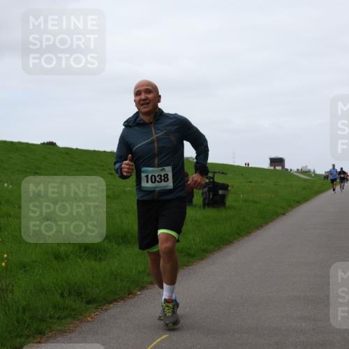 04.05.2025 - 8. Wedeler Halbmarathon Yannick Fuchs http://msf.ph/oto/7828715 04.05.2025 11:16:26 Laufen 1038 meine-sportfotos.de