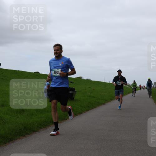 04.05.2025 - 8. Wedeler Halbmarathon Yannick Fuchs http://msf.ph/oto/7828830 04.05.2025 11:16:37 Laufen 303, 1181 meine-sportfotos.de