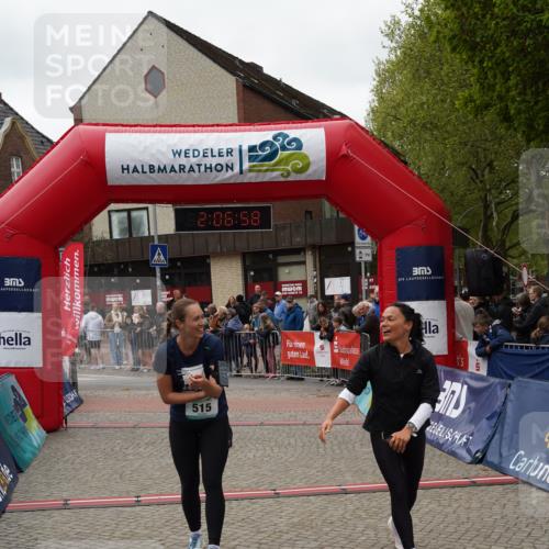 04.05.2025 - 8. Wedeler Halbmarathon Felixshl http://msf.ph/oto/7828839 04.05.2025 12:06:56 Ziel 515, 976 meine-sportfotos.de