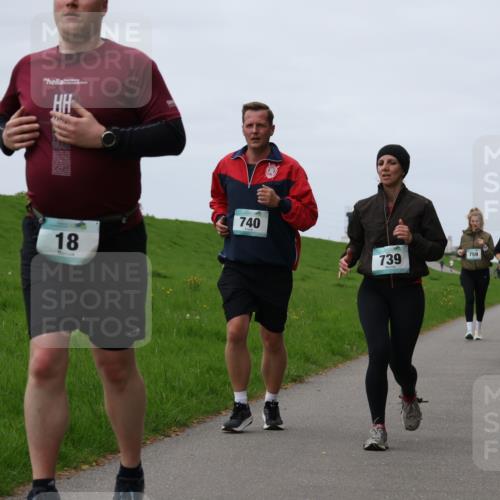04.05.2025 - 8. Wedeler Halbmarathon Yannick Fuchs http://msf.ph/oto/7828843 04.05.2025 11:35:47 Laufen 18, 740, 739, 759, 1159 meine-sportfotos.de