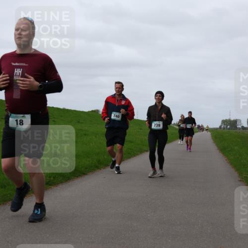 04.05.2025 - 8. Wedeler Halbmarathon Yannick Fuchs http://msf.ph/oto/7828884 04.05.2025 11:35:48 Laufen 18, 740, 739 meine-sportfotos.de