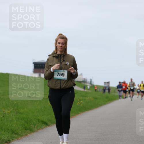 04.05.2025 - 8. Wedeler Halbmarathon Yannick Fuchs http://msf.ph/oto/7828951 04.05.2025 11:35:54 Laufen 759 meine-sportfotos.de