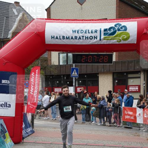 04.05.2025 - 8. Wedeler Halbmarathon Felixshl http://msf.ph/oto/7828969 04.05.2025 12:07:25 Ziel 915 meine-sportfotos.de
