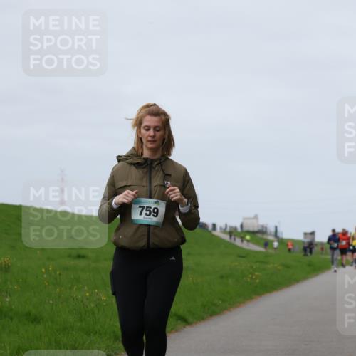 04.05.2025 - 8. Wedeler Halbmarathon Yannick Fuchs http://msf.ph/oto/7828981 04.05.2025 11:35:56 Laufen 759 meine-sportfotos.de